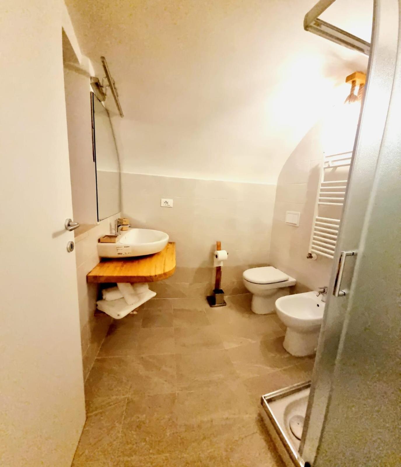 Hotel Dimora Grotta Masciarelli à LʼAquila Chambre photo